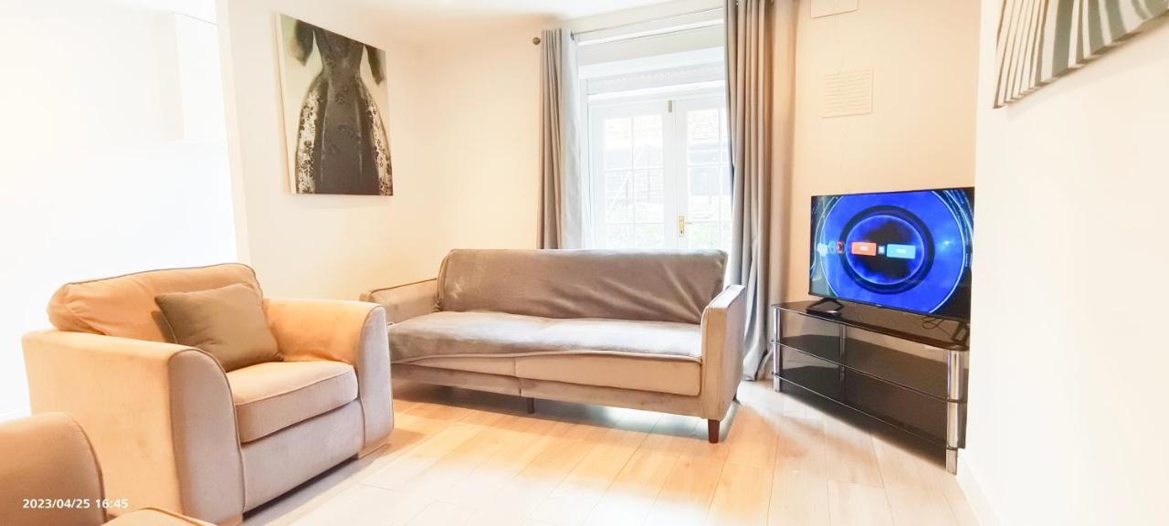 Appartamento Daisy Garden In Marylebone Londra Esterno foto