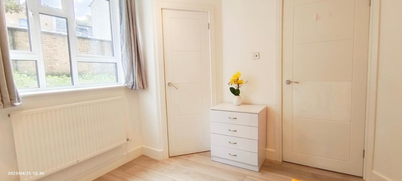 Appartamento Daisy Garden In Marylebone Londra Esterno foto